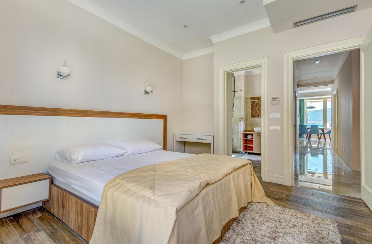 Boka Di Mare Appartement Tivat Buitenkant foto