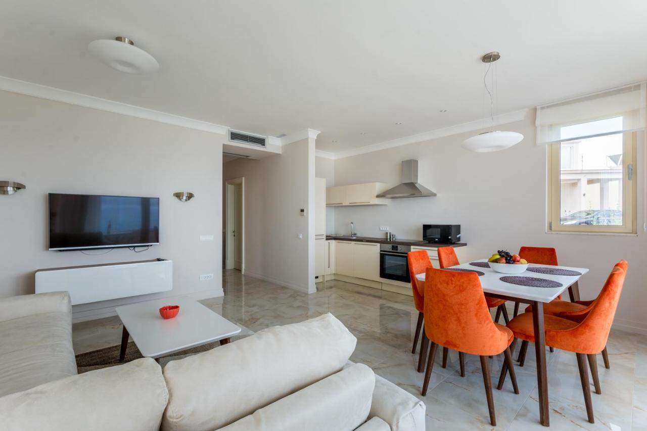 Boka Di Mare Appartement Tivat Buitenkant foto